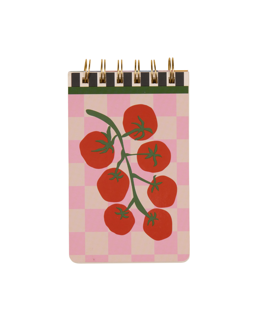 Bloc de notas con estampado de tomates rojos sobre fondo rosa a cuadros, vista frontal.