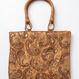 Imagen 1: Bolso vintage dorado con estampado cachemir, bordados y asas de madera.