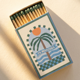 Caja decorativa de cerillas largas A Dopo con diseño inspirado en el Mediterráneo.