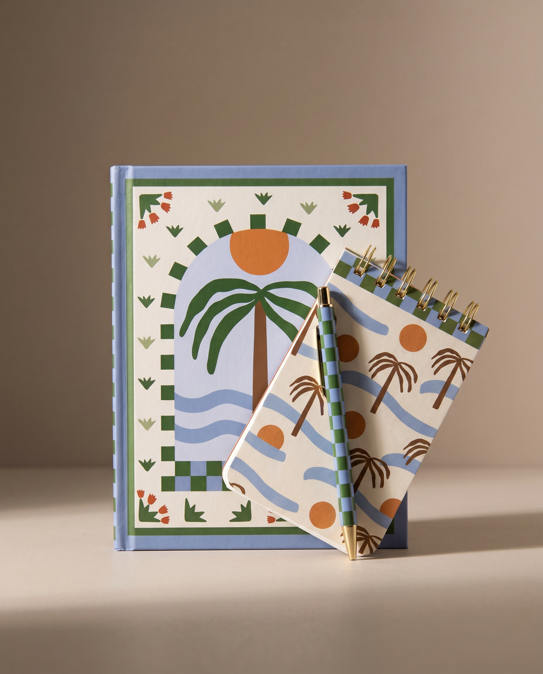 Cuaderno y bloc de notas Palm Beach con diseño de inspiración mediterránea.