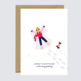 Tarjeta navideña con ilustración de persona haciendo un ángel en la nieve y un perro.